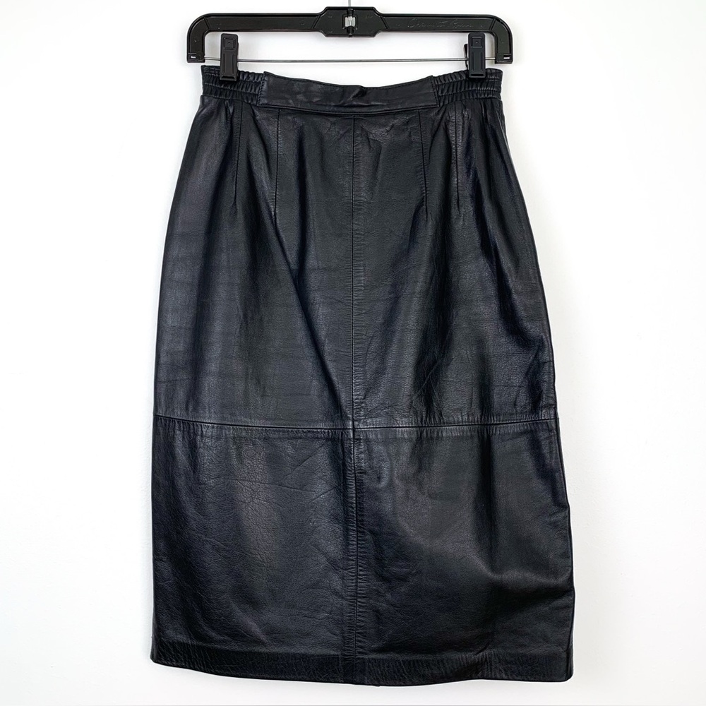 Vintage leather skirt by Diversity black genuine leather fits like size 2